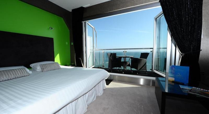 Suncliff Hotel - Oceana Collection Bournemouth Phòng bức ảnh